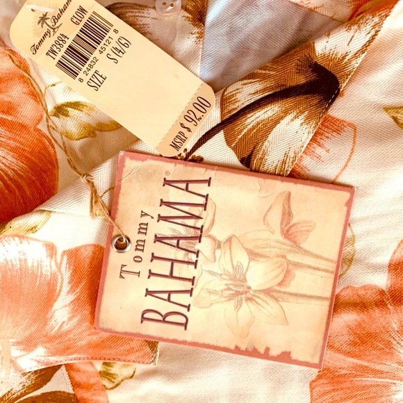 Tommy Bahama Brushed Hibiscus Top - Picture 5 of 9